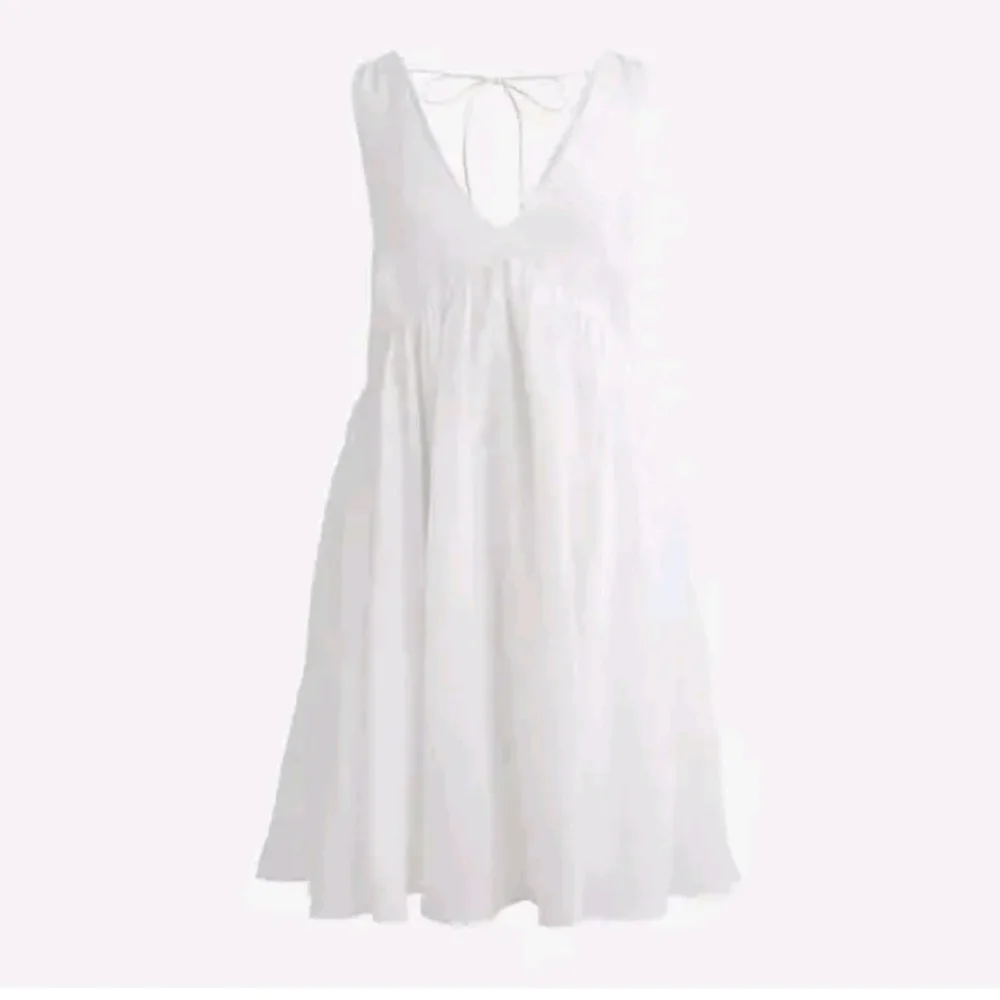 J.Crew Swingy White‎ V-Neck Mini Dress in Tossed Floral FLAWED